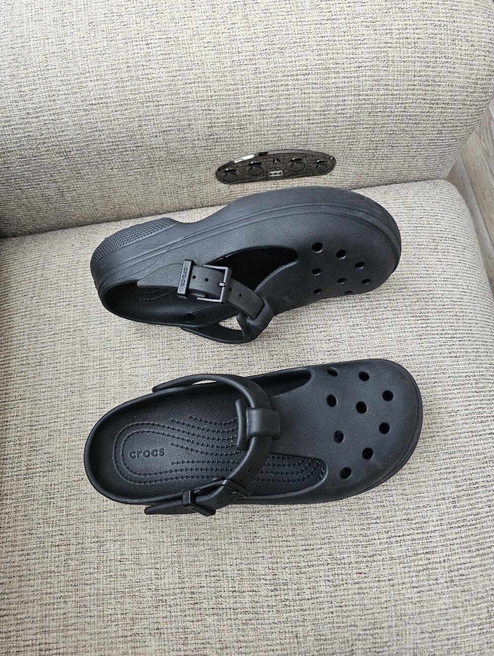 Crocs Classic Mary Jane Clog - Picture 3 of 8
